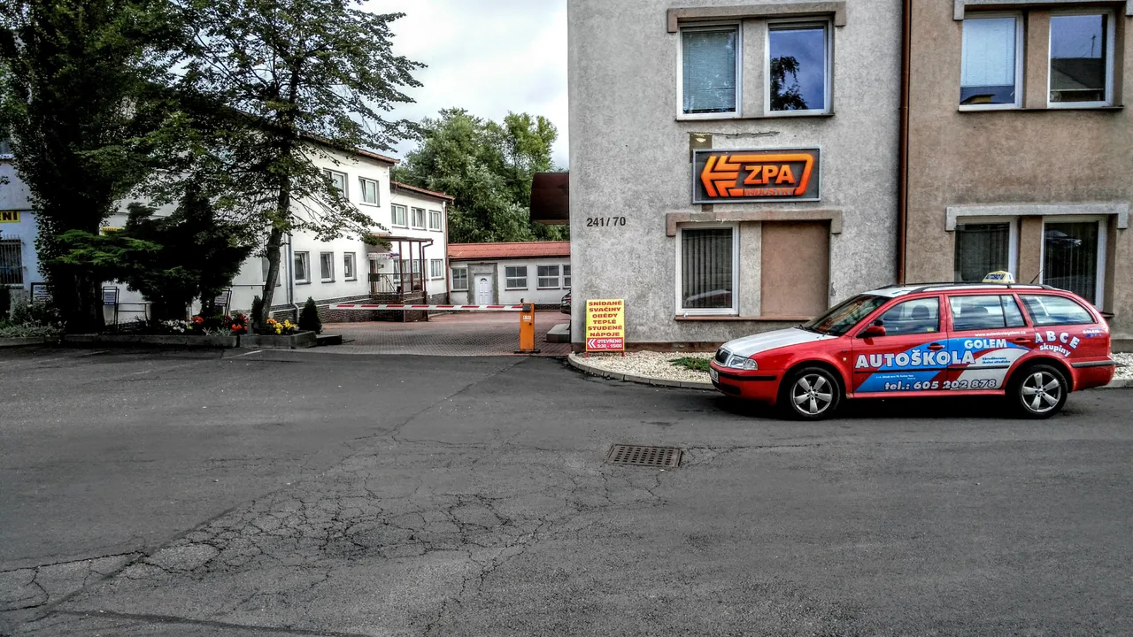 Fotografie autoškoly Autoškola Golem v Karlových Varech (3)