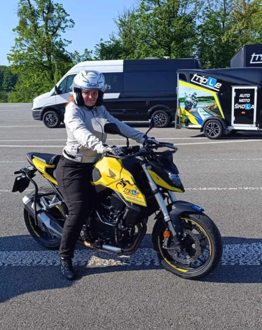 Fotografie autoškoly Autoškola a motoškola TRIPLE s. r. o. ve městě Rosice (2)