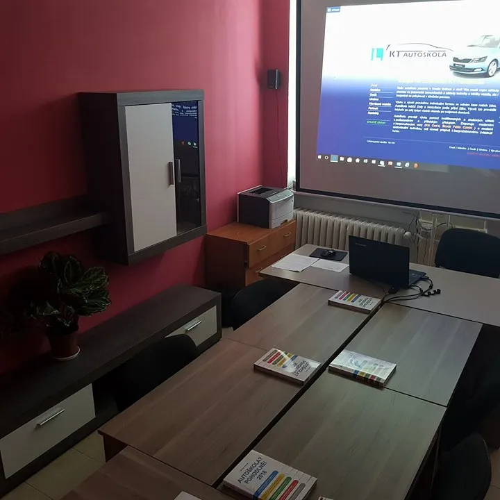 Fotografie autoškoly Autoškola KT Autoškola v Hradci Králové (3)