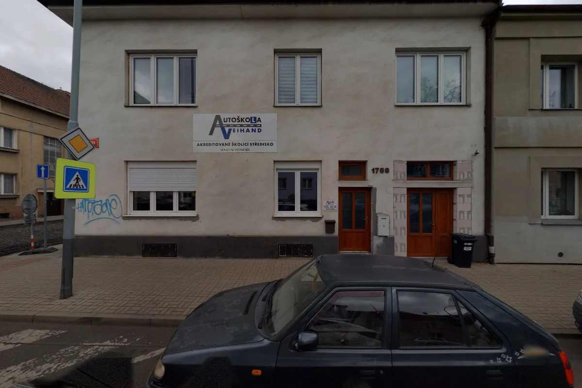 Fotografie autoškoly Autoškola Lukš v Lounech