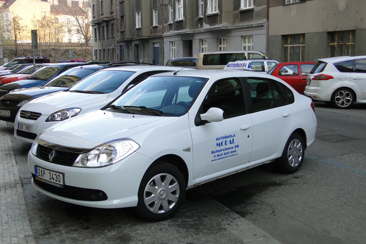 Fotografie autoškoly Autoškola Modal v Praze (2)