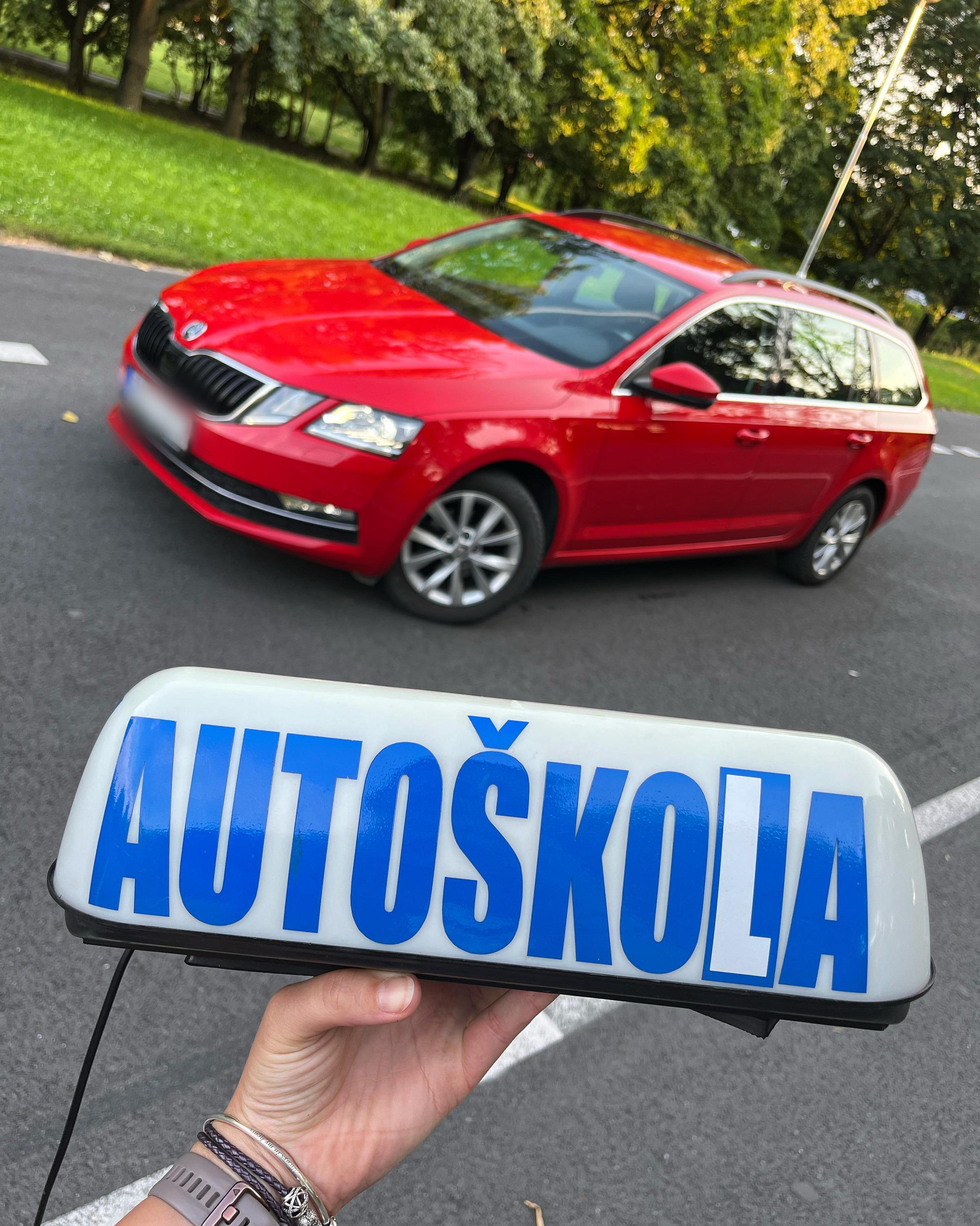 Fotografie autoškoly Autoškola Bc. Pavel Podlucký Autoškola Mári v Hradci Králové (1)