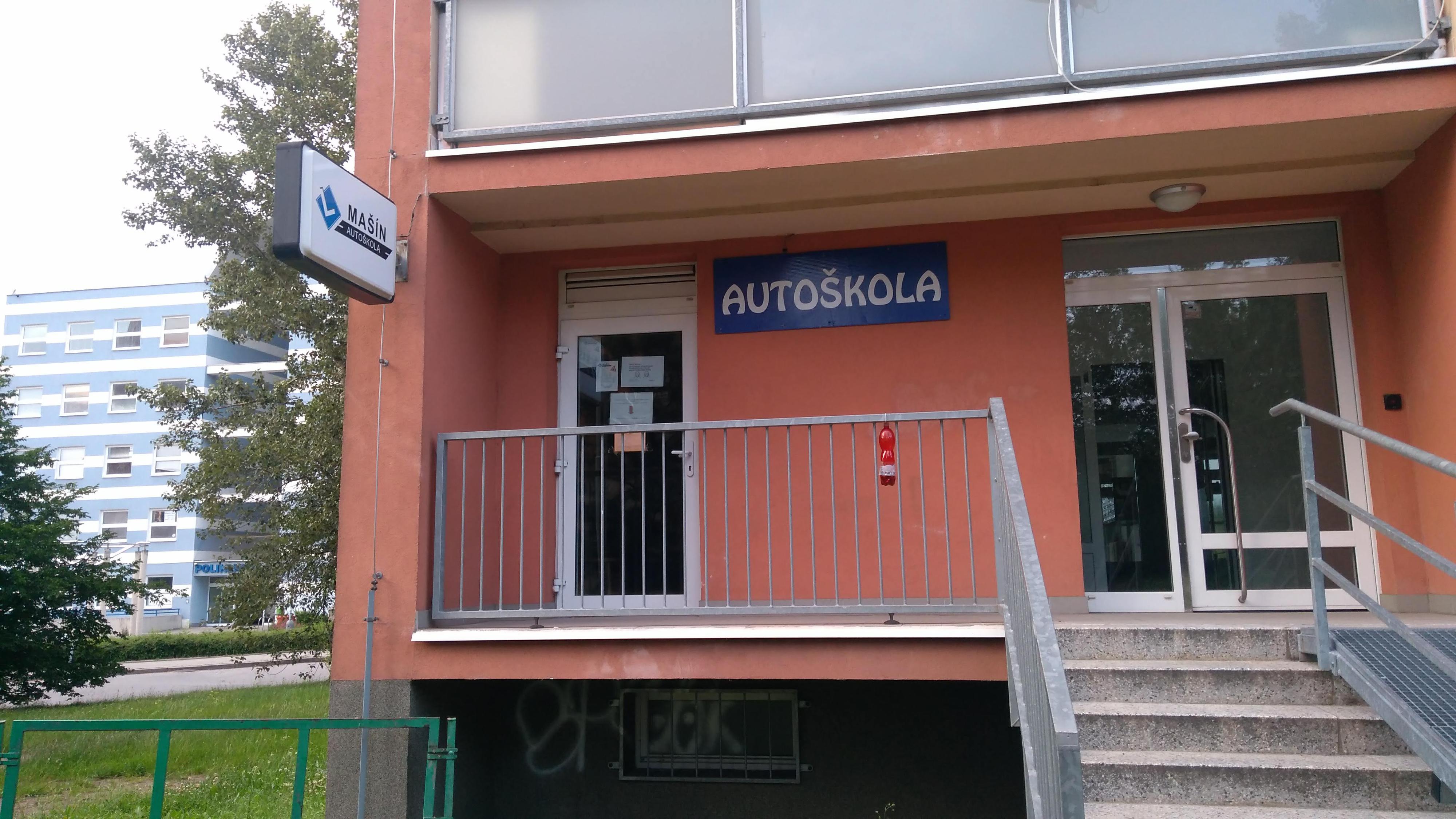 Fotografie autoškoly Autoškola - Mašín v Praze (1)