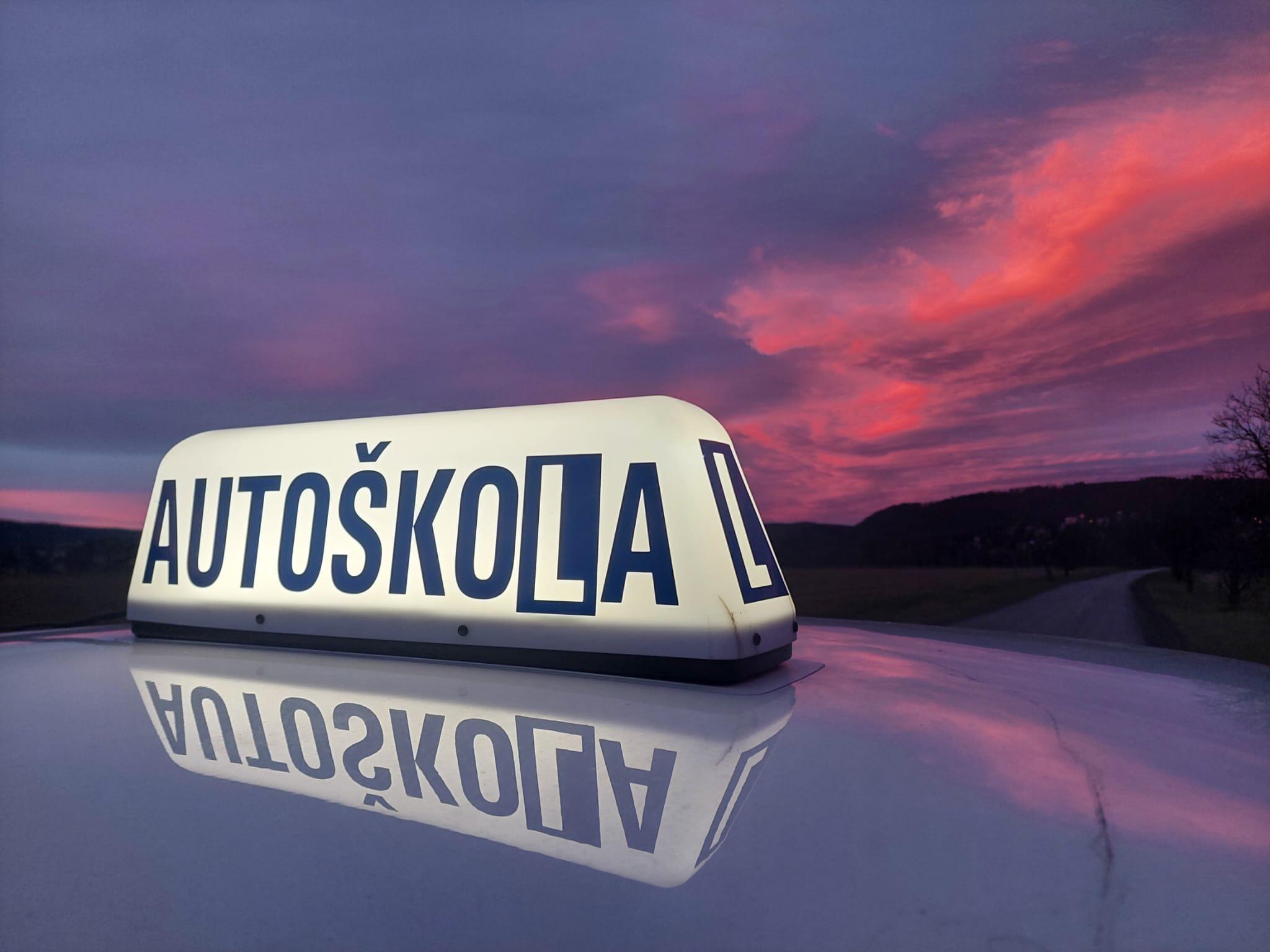 Fotografie autoškoly Autoškola Werner ve městě Černošice (2)