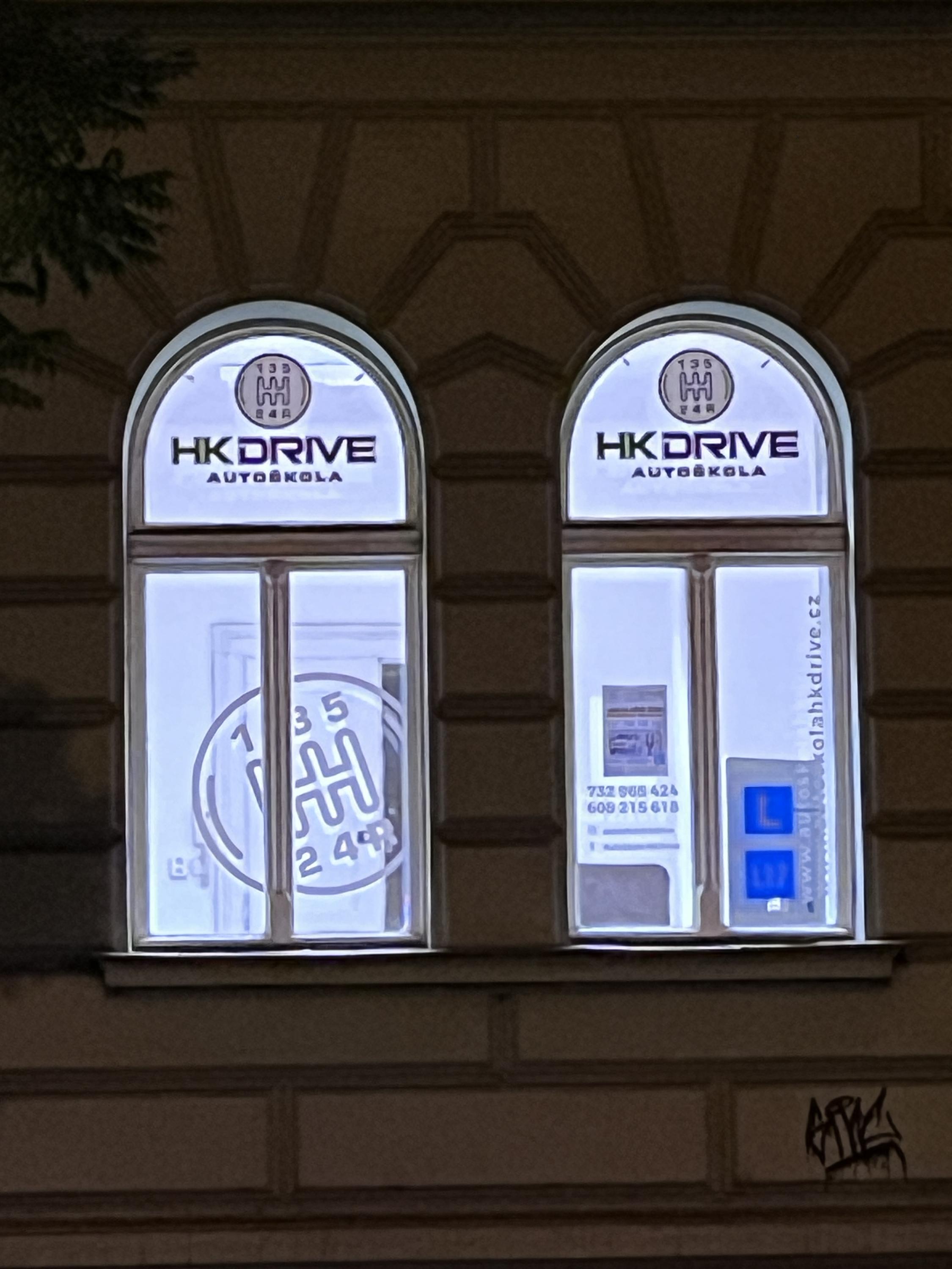 Fotografie autoškoly Autoškola 🚦Autoškola HKDRIVE Hradec Králové/automobil/motocykl 🙂 (Út a ČT 15:00 - 17:00 hod ) dále po tel. domluvě v Hradci Králové (4)
