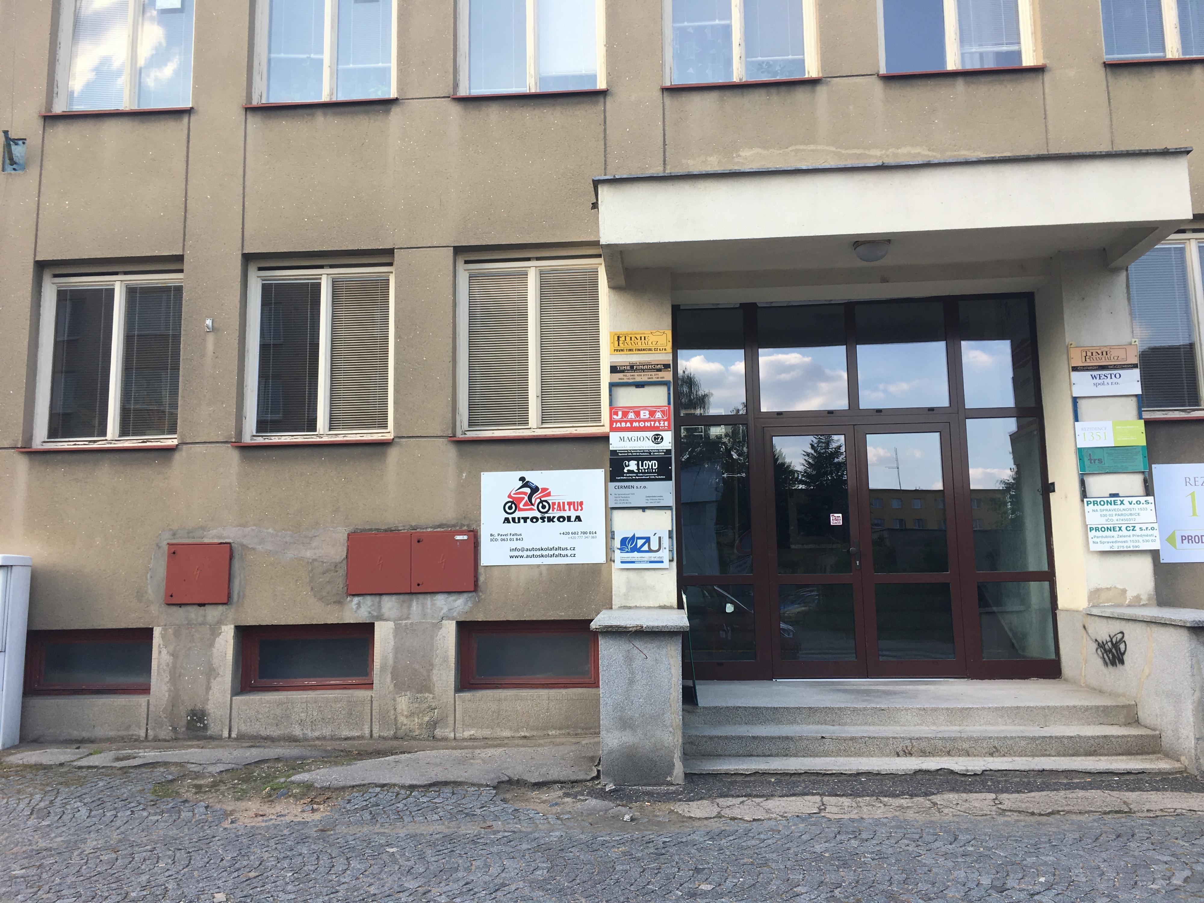 Fotografie autoškoly Autoškola Faltus v Pardubicích (1)