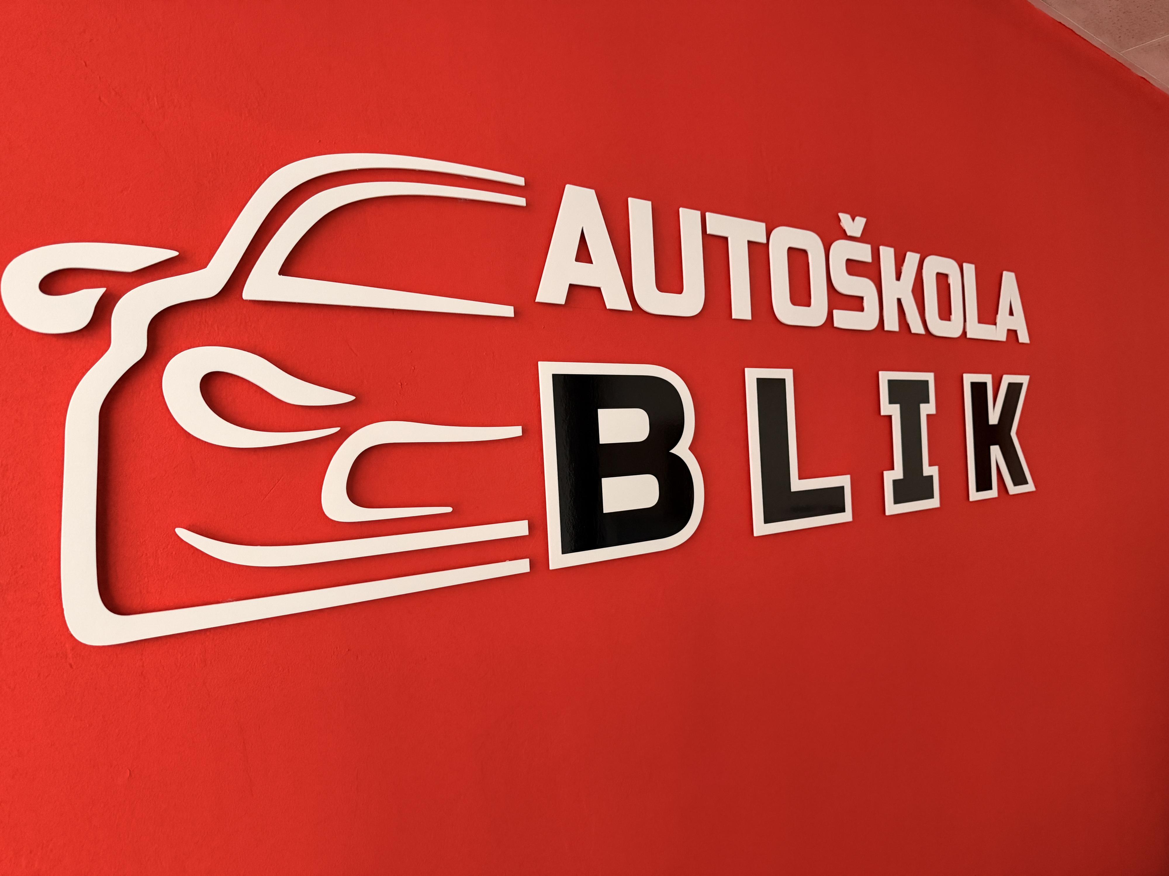 Fotografie autoškoly Autoškola Jana Fröhlichová - Autoškola BLIK ve městě Neratovice (1)