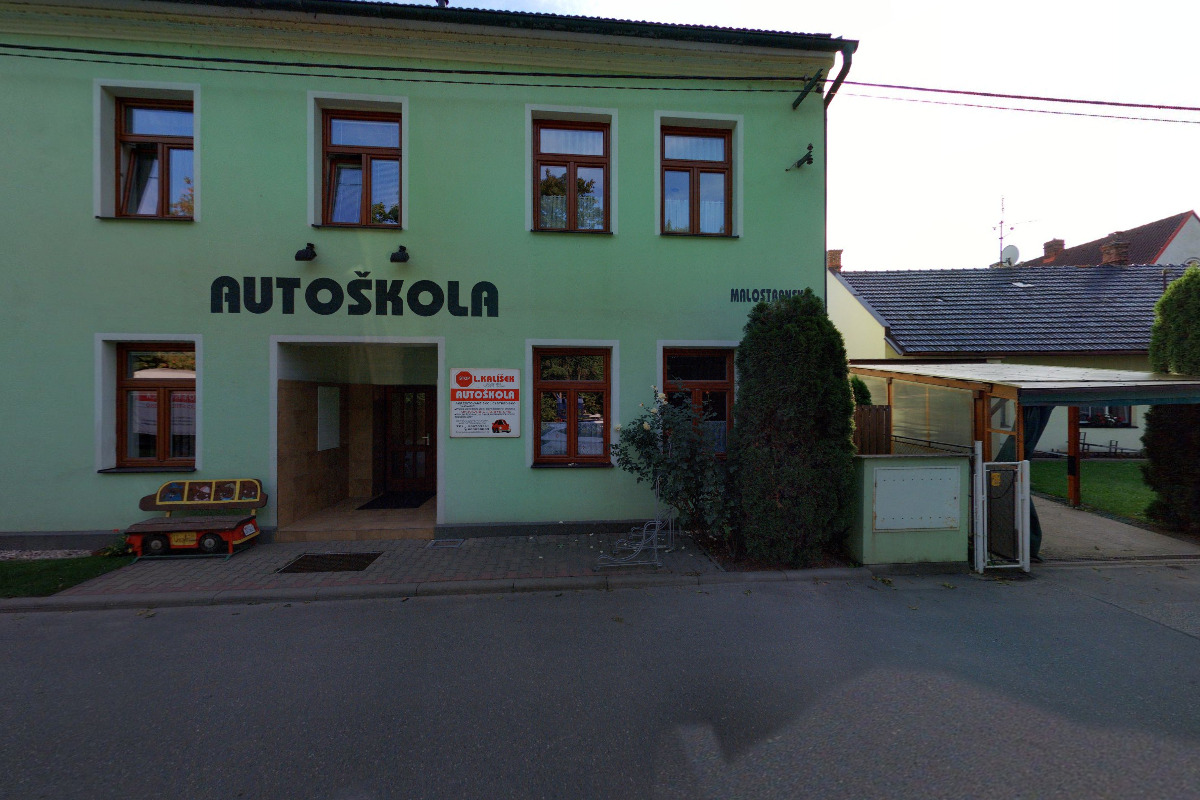 Fotografie autoškoly Autoškola a školící středisko Lumír Kalíšek ve městě Šenov u Nového Jičína (1)