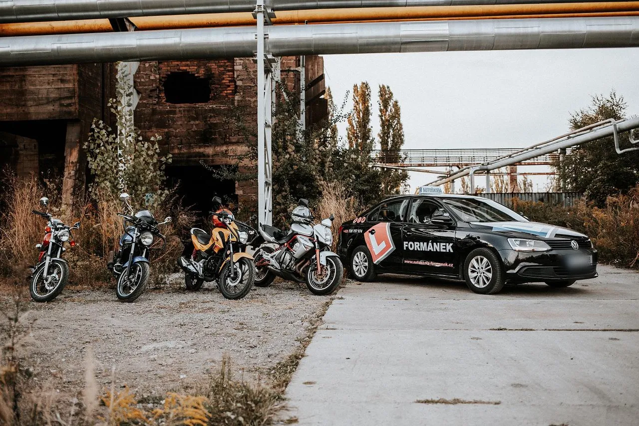 Fotografie autoškoly Autoškola Formánek - Kladno v Kladně (3)