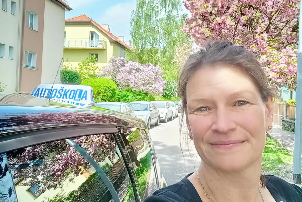 Fotografie autoškoly Autoškola Jízda s učitelkou v Praze (3)
