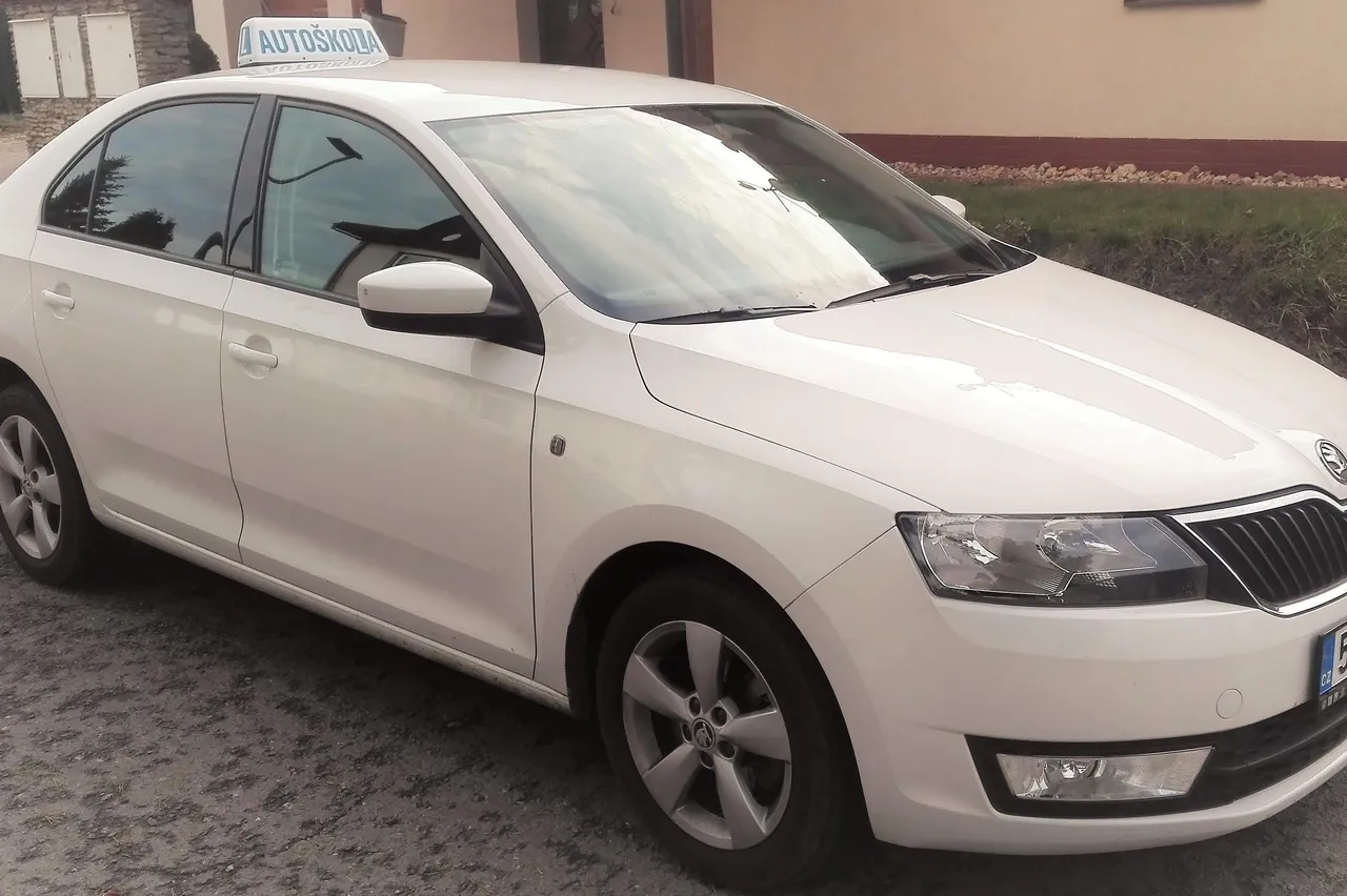 Fotografie autoškoly Autoškola J&H Derner ve městě Opočno (2)
