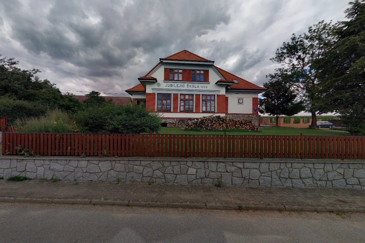 Fotografie autoškoly Autoškola na vesnici ve městě Babice