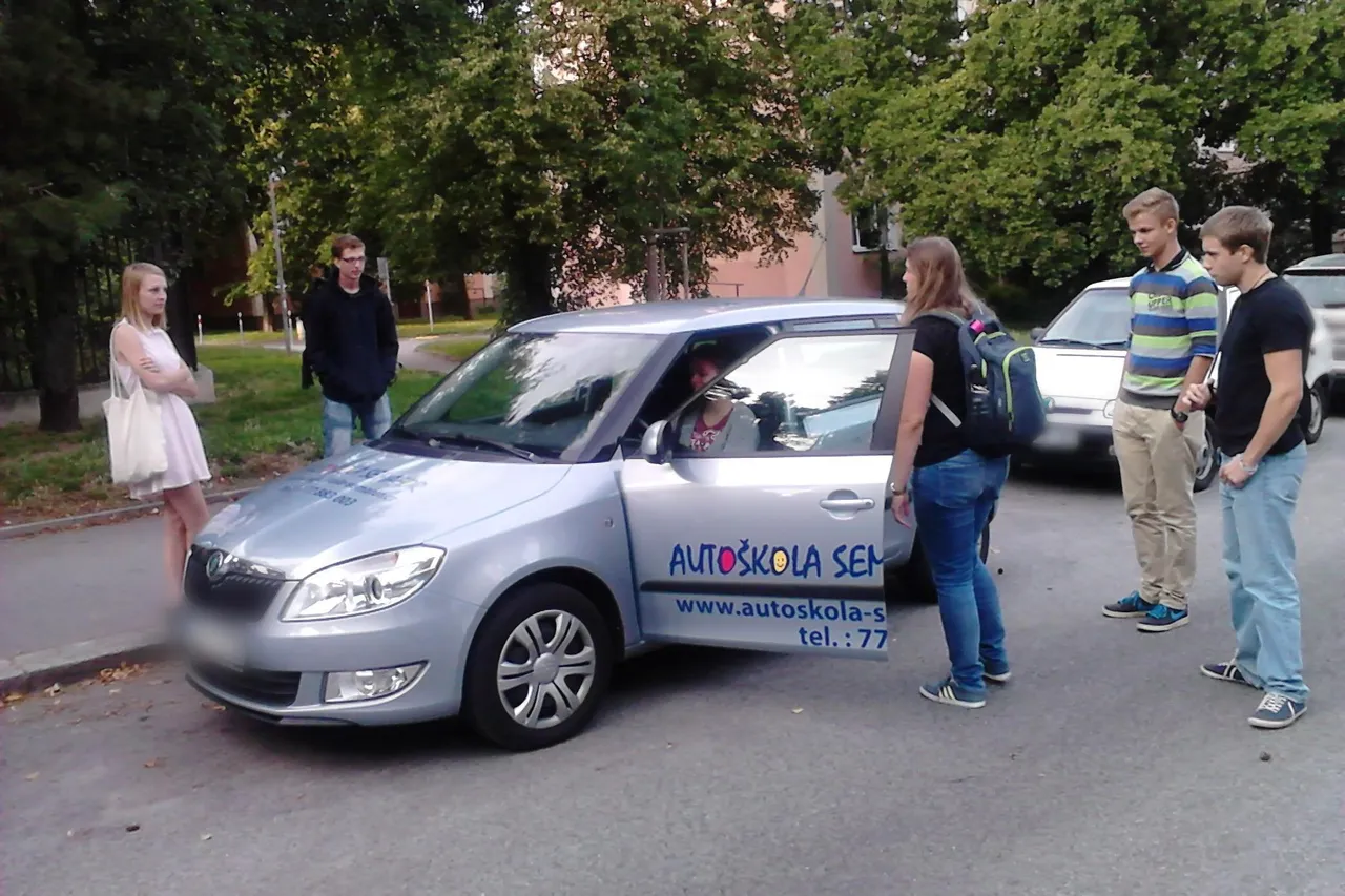 Fotografie autoškoly AUTOŠKOLA SEMAFOR v Praze