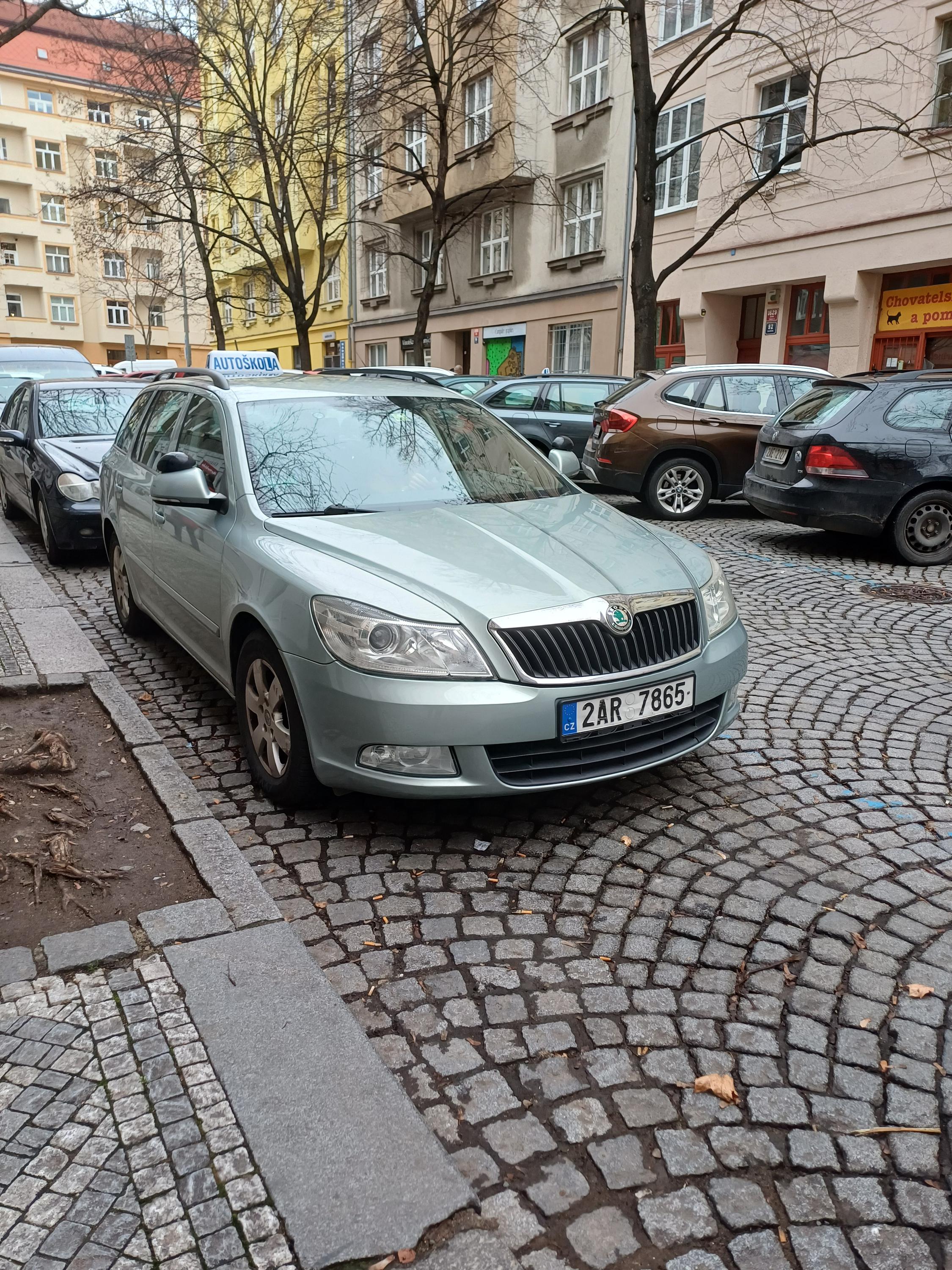Fotografie autoškoly Autoškola Žižkov v Praze (2)
