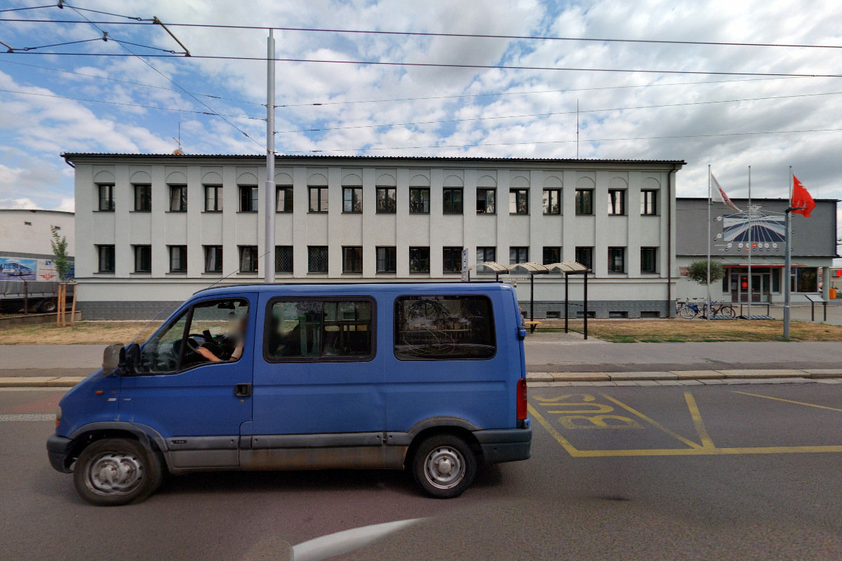 Fotografie autoškoly Autoškola DPMP a.s. v Pardubicích (3)