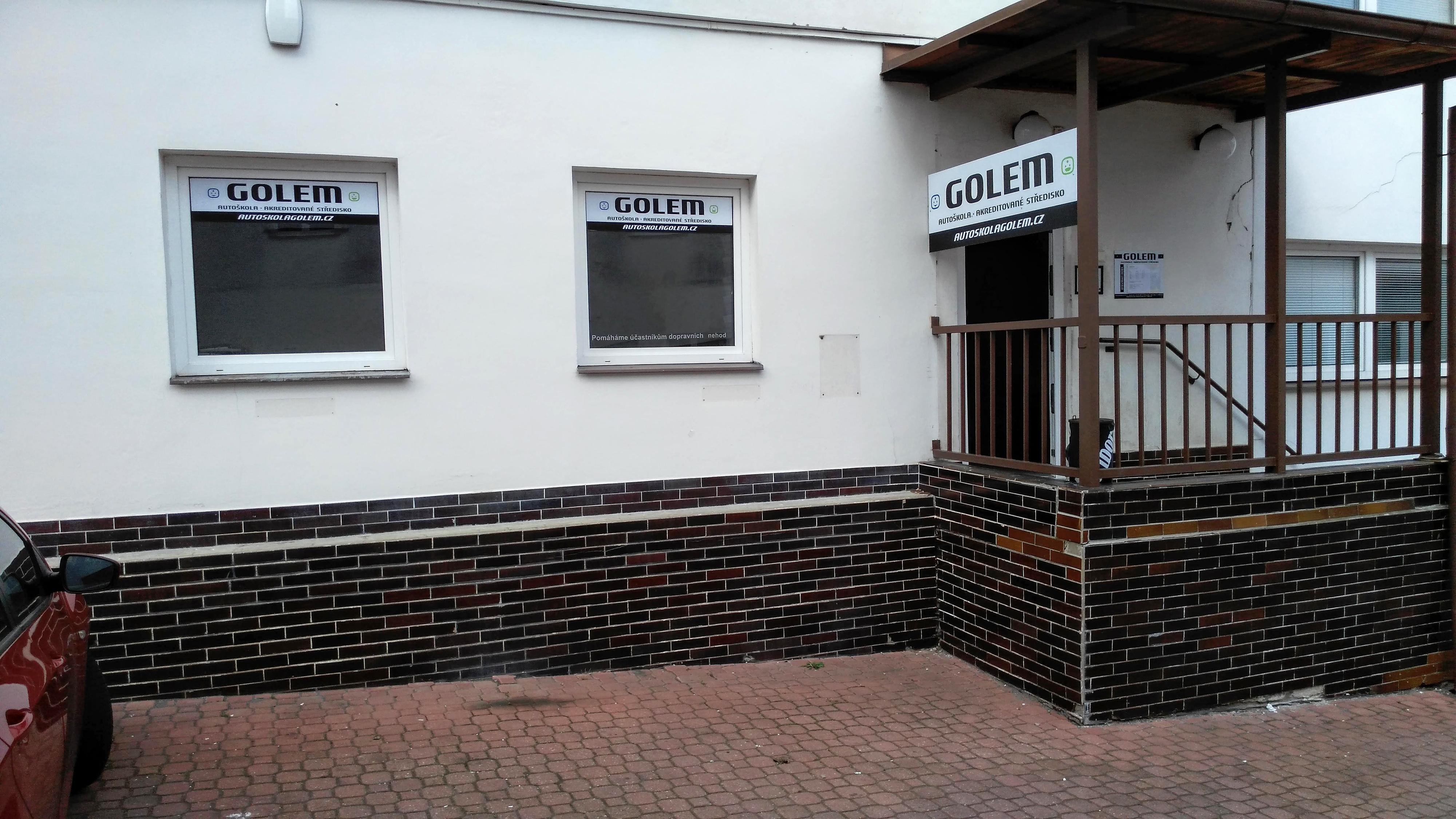 Fotografie autoškoly Autoškola Golem v Karlových Varech (1)