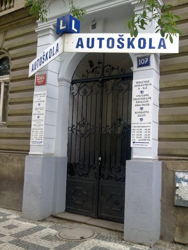 Fotografie autoškoly Autoškola ADUS v Praze (1)