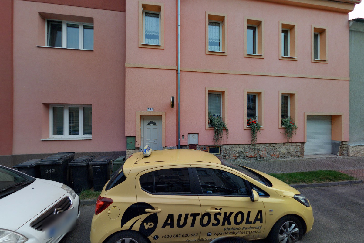 Fotografie autoškoly Autoškola Vladimír Pavlovský ve městě Postoloprty